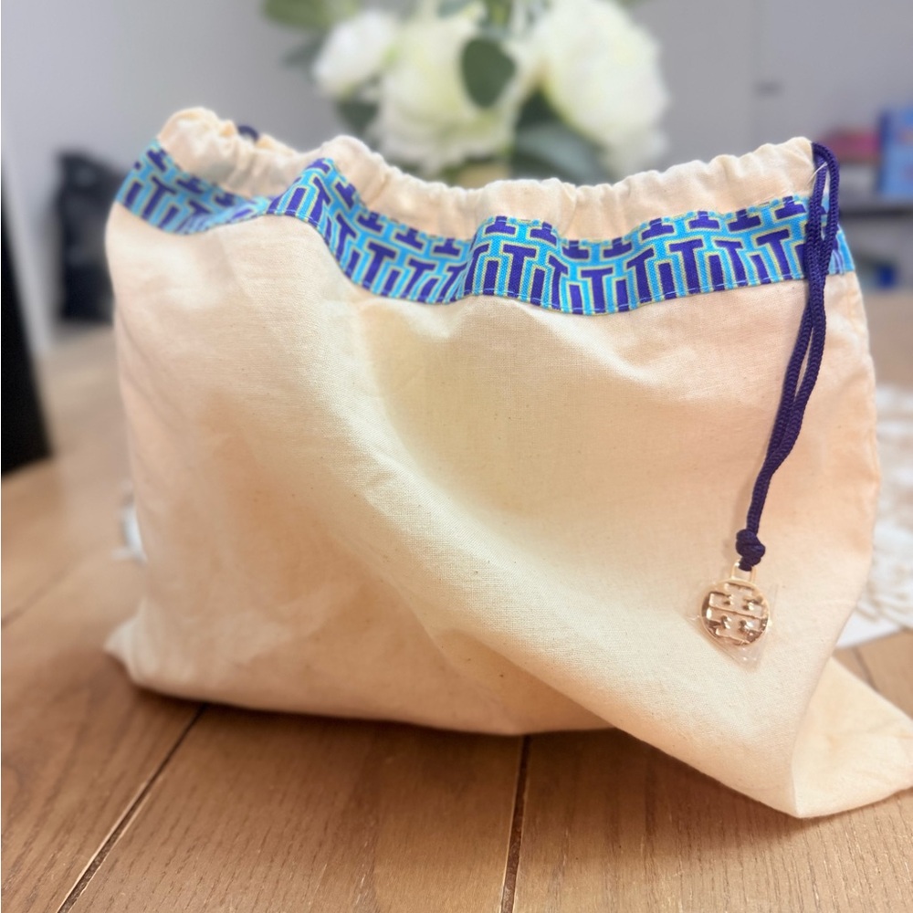 Tory Burch Vibrant Yellow Shoulder Bag - Picture 11 of 11